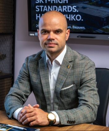 Светослав Динев